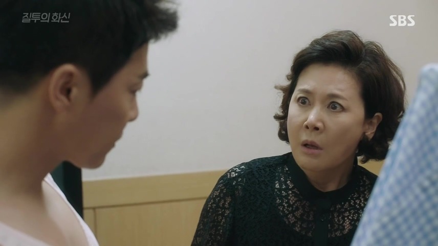 [질투의화신] 브라자 입었다고 엄마한테 쥐어터지는 조정석 | 인스티즈