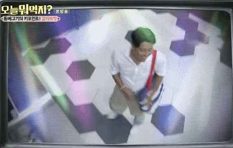 자신의 모든 것을 들고와서 예능 출연하신 분.jpgif | 인스티즈