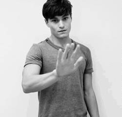 돌체앤가바나 모델들에게 배우는 이탈리안 제스쳐 | 인스티즈