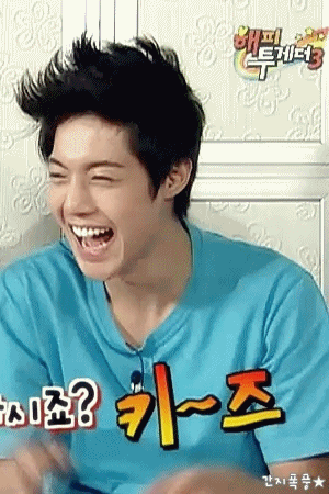 사고치고 입대한 미남 연예인이 군대에서 받은것들...............jpg | 인스티즈