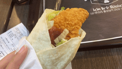 아침은 간단하게! 치킨스낵랩 gifjpg | 인스티즈