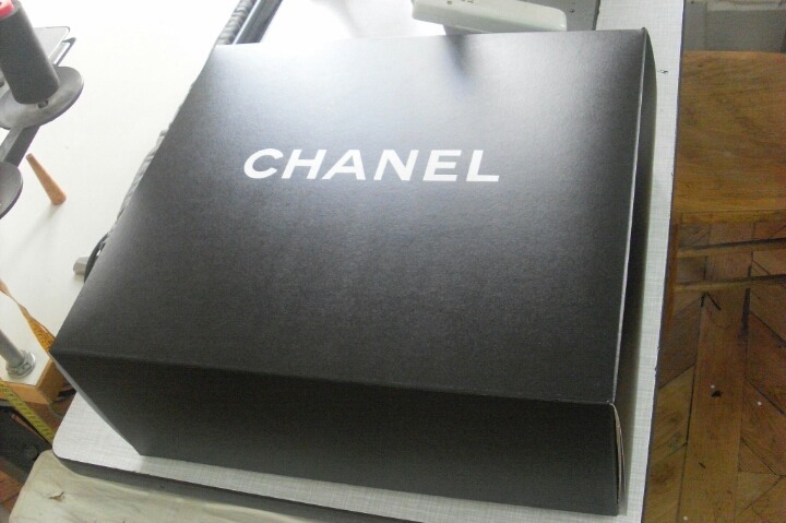 고작 저딴 가방이 150? 알바를 얼마나 해야 살 수 있는 거야?.twt | 인스티즈