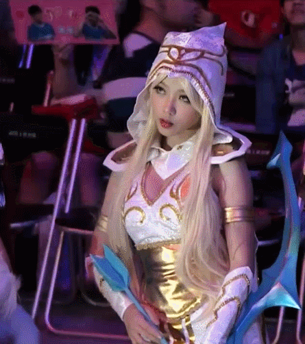 애쉬 vs 시비르 | 인스티즈