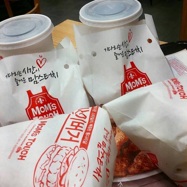 맘스터치 싸이버거 VS 화이트갈릭버거 | 인스티즈