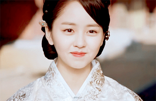 이제 고3이된 99년생 여자연예인들 | 인스티즈