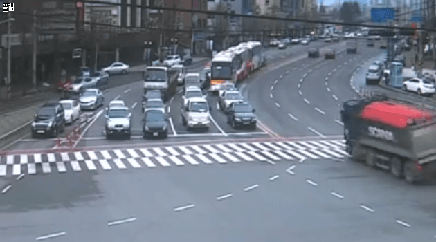 고속버스 탈때 창문쪽 좌석으로 앉으면 안되는이유... | 인스티즈