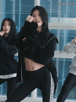 트레이닝 복 입은 러블리즈 미주.gif | 인스티즈