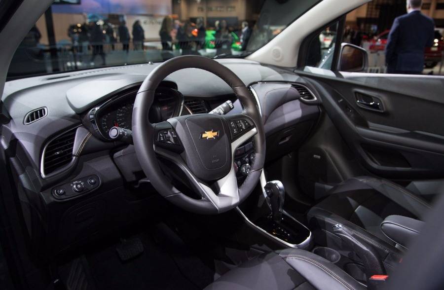 2017 쉐보레 트랙스 - 페이스리프트 실사 | 인스티즈