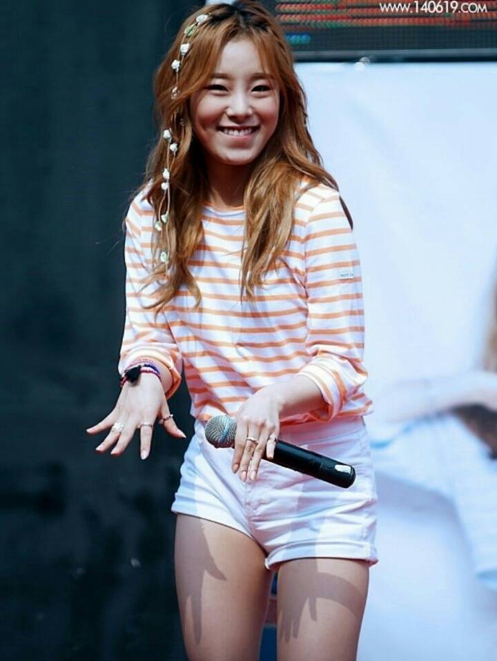 예쁘고 매력쩔고 얼굴 막쓰는 여자 아이돌 | 인스티즈