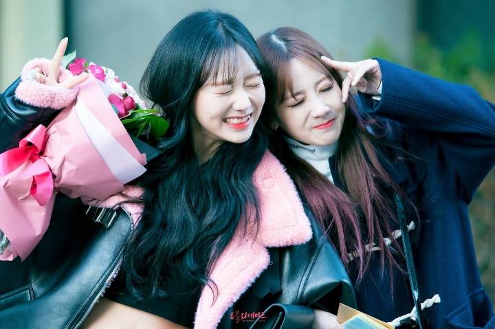 [러블리즈] 주말엔 역시 늦잠자고 아점이니까 수정이 | 인스티즈