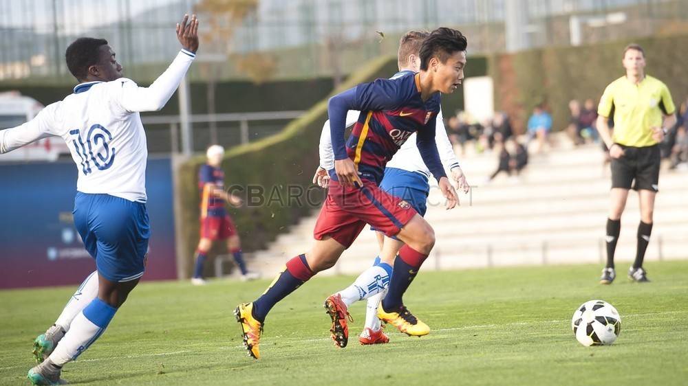 사라고사전 승호우 사진 (관람하는 바르사B 감독 외) | 인스티즈