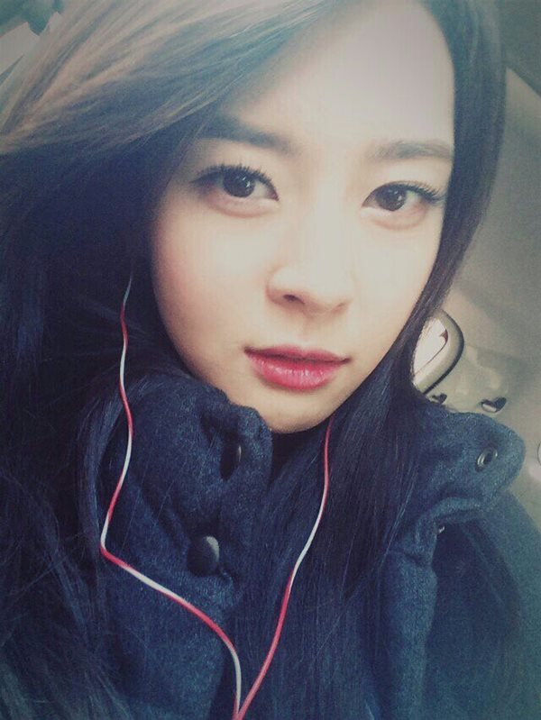 우리과 여신이자 학교 여신인데 졸업할때까지 나눈 대화가 안녕이 전부일것 같이 생김 | 인스티즈