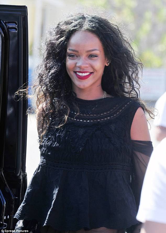 리아나 뒤태 | 인스티즈