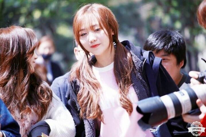 누가 자꾸 류수정 볼에 이스트를 뿌리는가jpg | 인스티즈