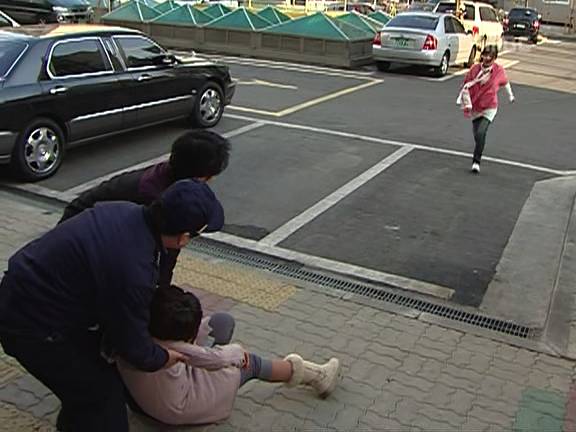 [거침없이하이킥] 새가슴 뺑소니범 서민정.jpg | 인스티즈