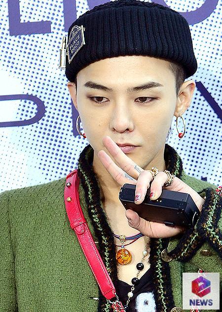 오늘 샤넬파티에 지드래곤 혼자.jpg | 인스티즈