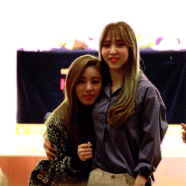 마마무 문별이랑 휘인이 | 인스티즈