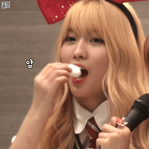 [트와이스] 시크한줄 알았는데 빙구미 쩌는 모구리 모모 짤모음.jpg | 인스티즈