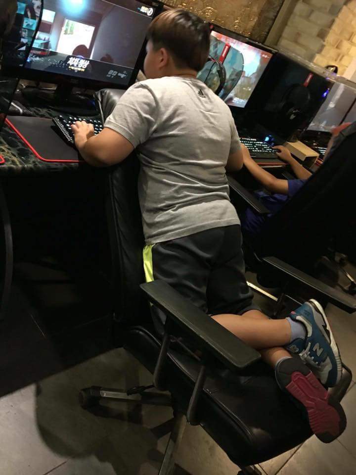 PC방 의자가 망가지는 이유 | 인스티즈