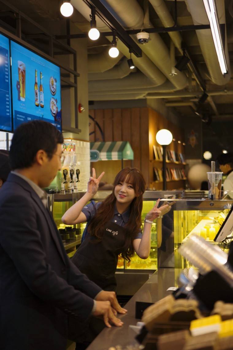 [러블리즈] 카페 알바생 김케이 | 인스티즈