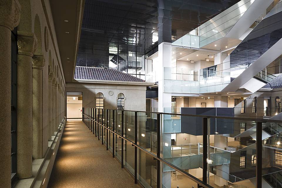 흔한 일본의 대학 건물.jpg | 인스티즈