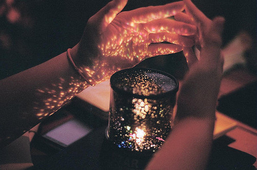  너의 표정은 차갑고 너의 음성은 싸늘하지만 너를 볼 때마다 화상을 입는다 | 인스티즈