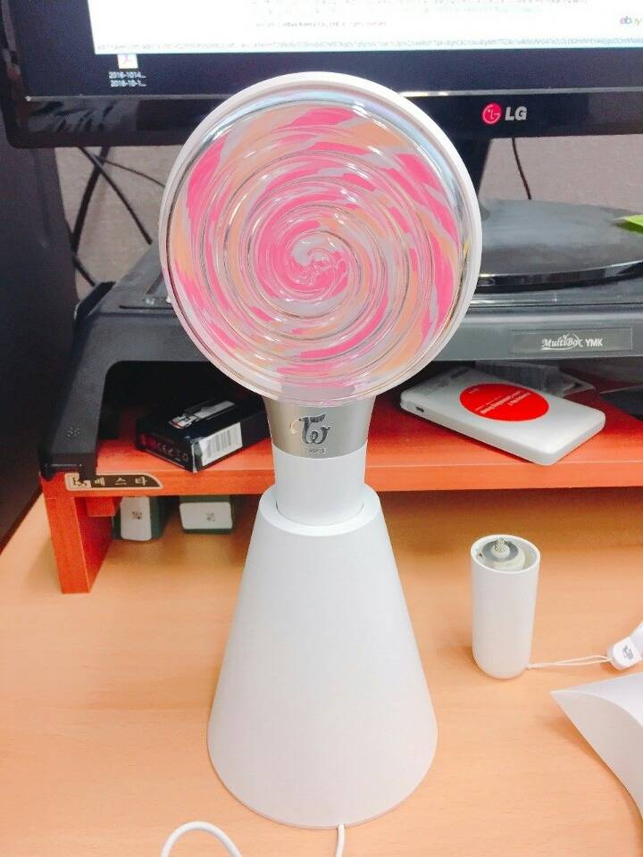 신박하고 좋은 트와이스 응원봉 무드등 기능.jpg | 인스티즈