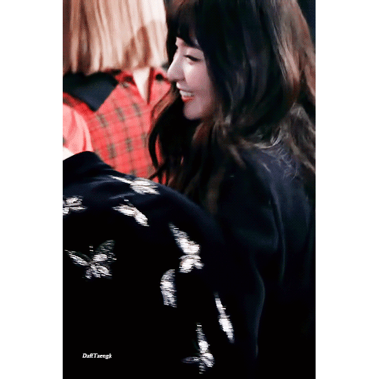 새해 인사하는 슬기.gif | 인스티즈