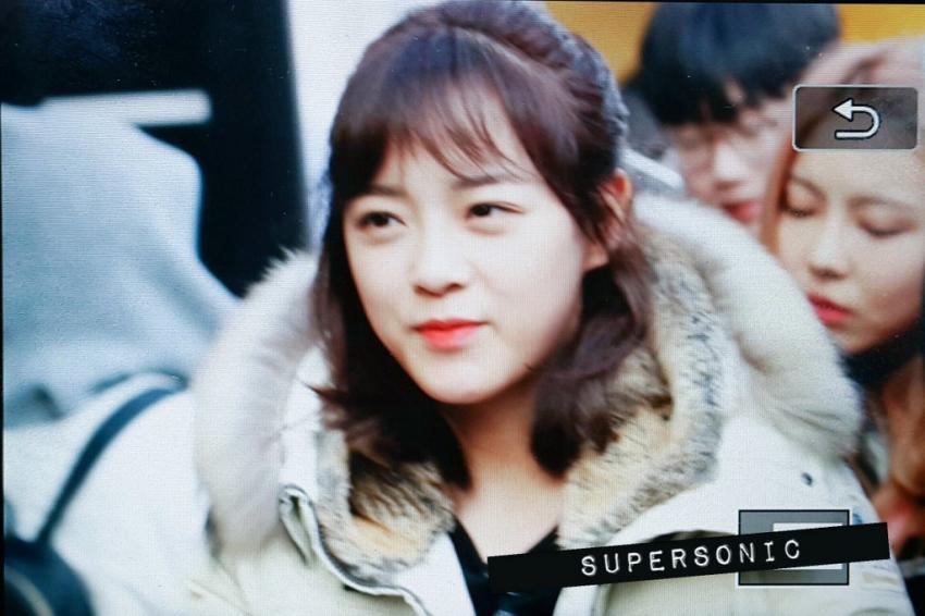 70,80년대 여학생같은 김세정 ㄷㄷ.jpg | 인스티즈