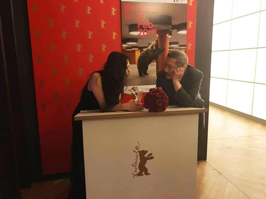 이제 아주 대놓고 세기의 사랑놀이 시전하는 김민희 홍상수.jpg | 인스티즈