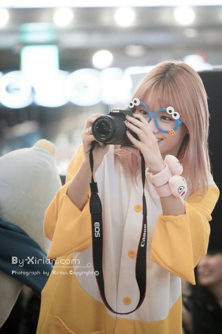 [트와이스] 쿠키몬스터 안경을 쓴 모모 | 인스티즈