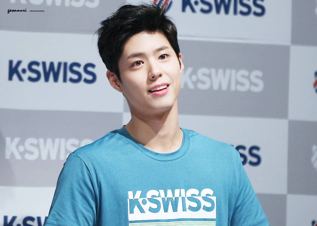 이상한 선글라스 쓴 박보검 | 인스티즈