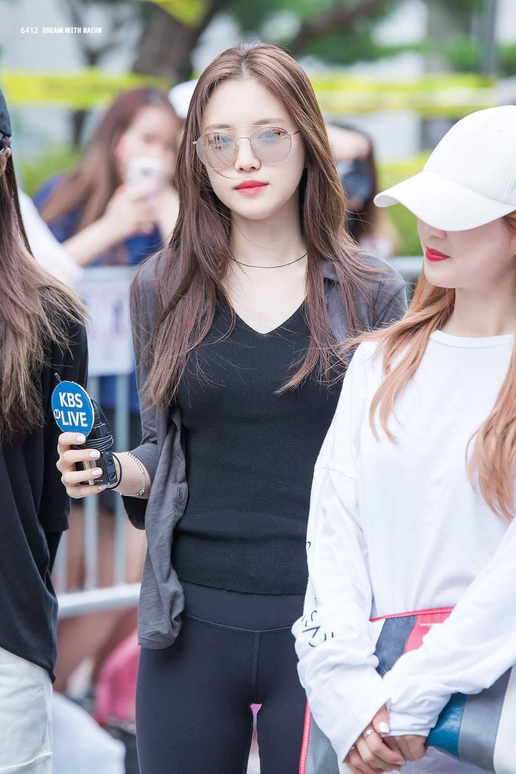 레깅스 입은 손나은.jpgif | 인스티즈