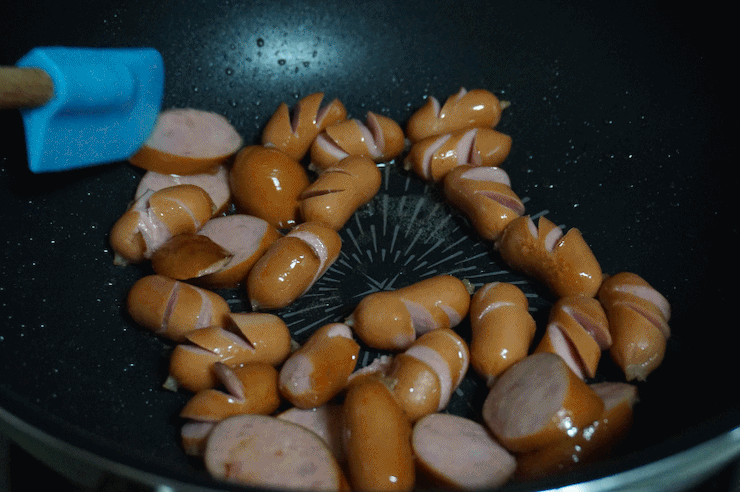 매콤달콤 소세지야채볶음 소세지구이 움짤 gif | 인스티즈