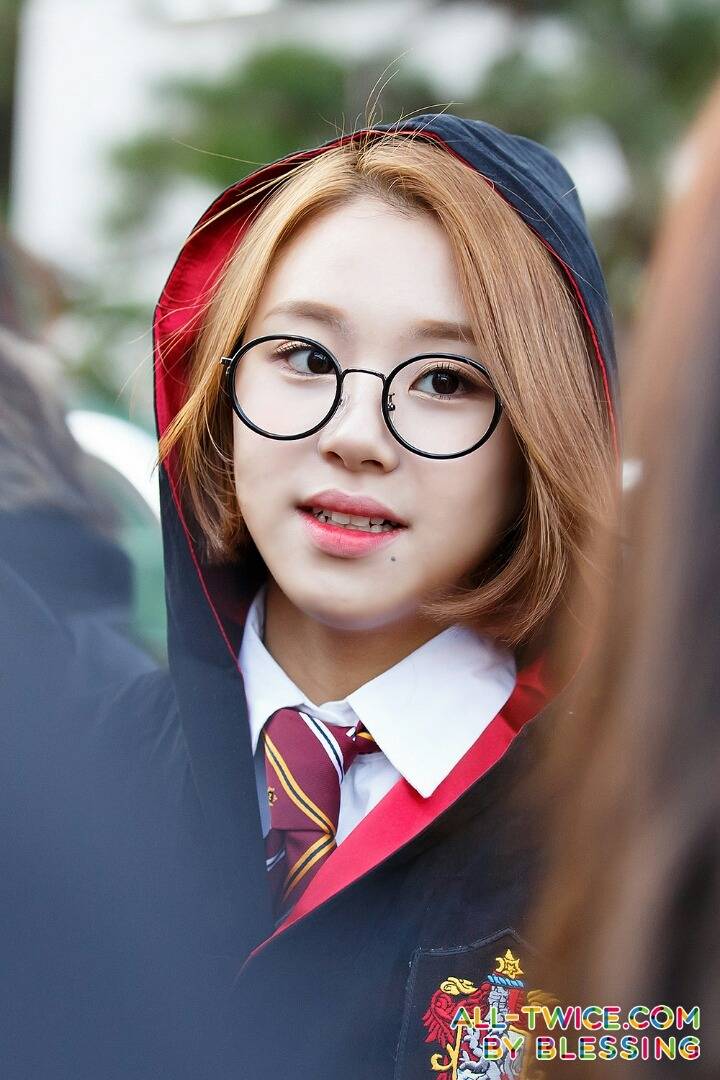 [트와이스] 안경이 잘어울리는 안경챙 | 인스티즈