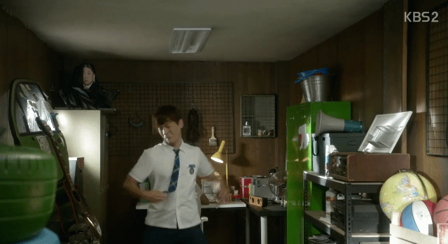 [학교2017] 좋아하는 여자애한테 초딩같이 질투하는 고딩.jpgif | 인스티즈