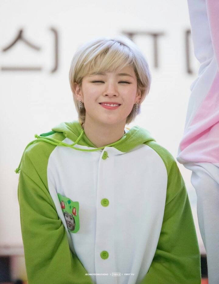 2017 첫 트와이스 정연 | 인스티즈