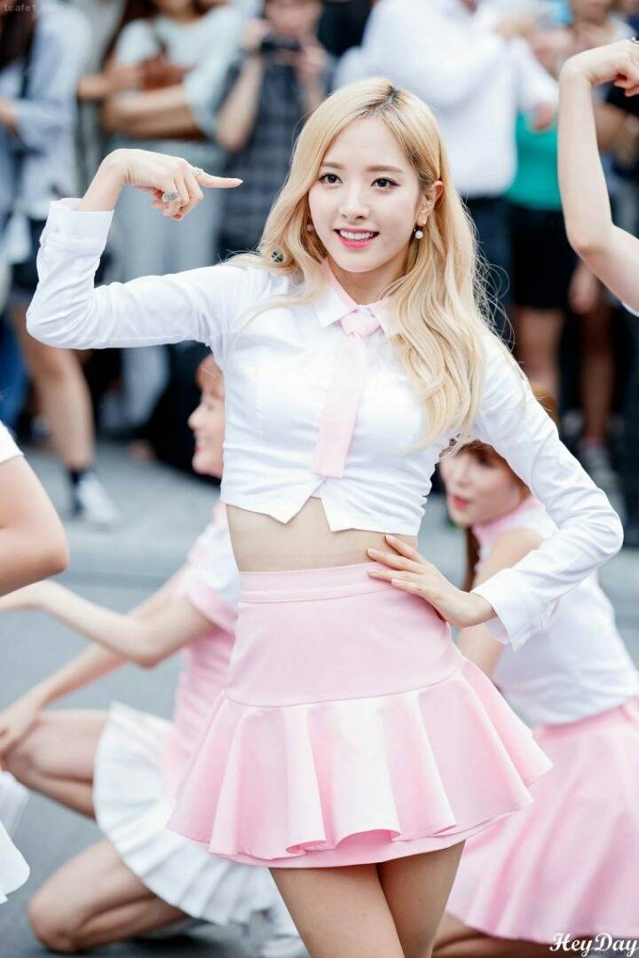 우주소녀 보나.jpg.gif | 인스티즈