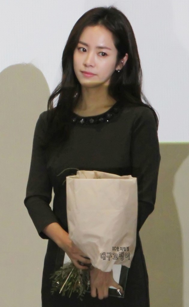 한지민 실물 느낌.jpgif | 인스티즈