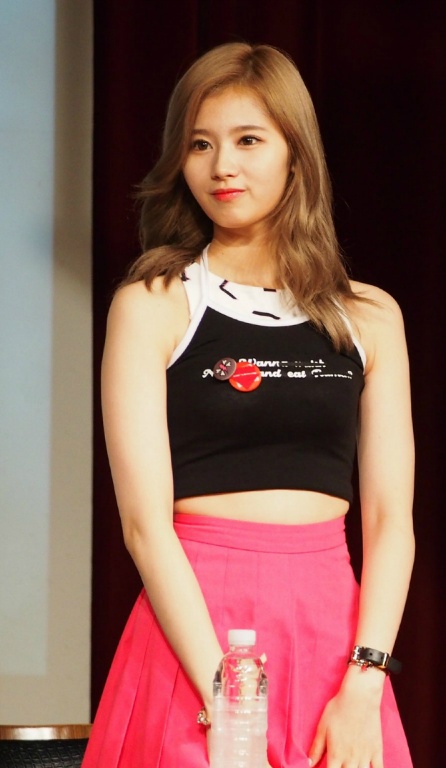 [트와이스] 다소곳녀 사나.gif | 인스티즈