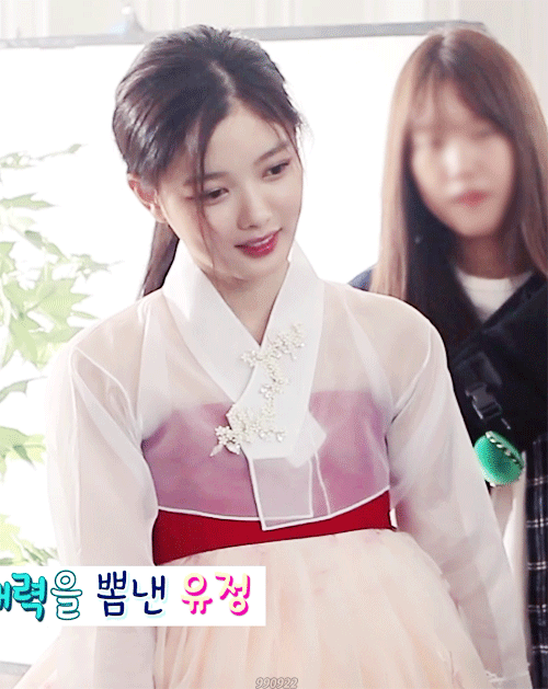 99년생 여자 연예인 최고의 미모를 가려보자 | 인스티즈