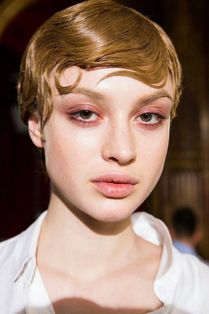 외국 잡지에서 패션위크를 통해 예측한 2017 가을&겨울 메이크업 트렌트 | 인스티즈