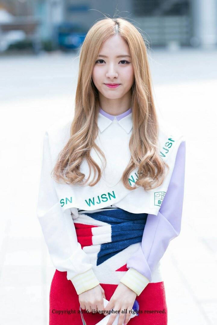 우주소녀 보나.jpg.gif | 인스티즈