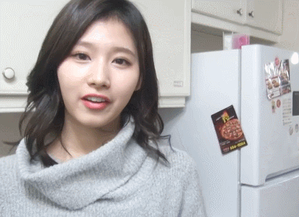 애교하면 미나토자키 사나.gif | 인스티즈