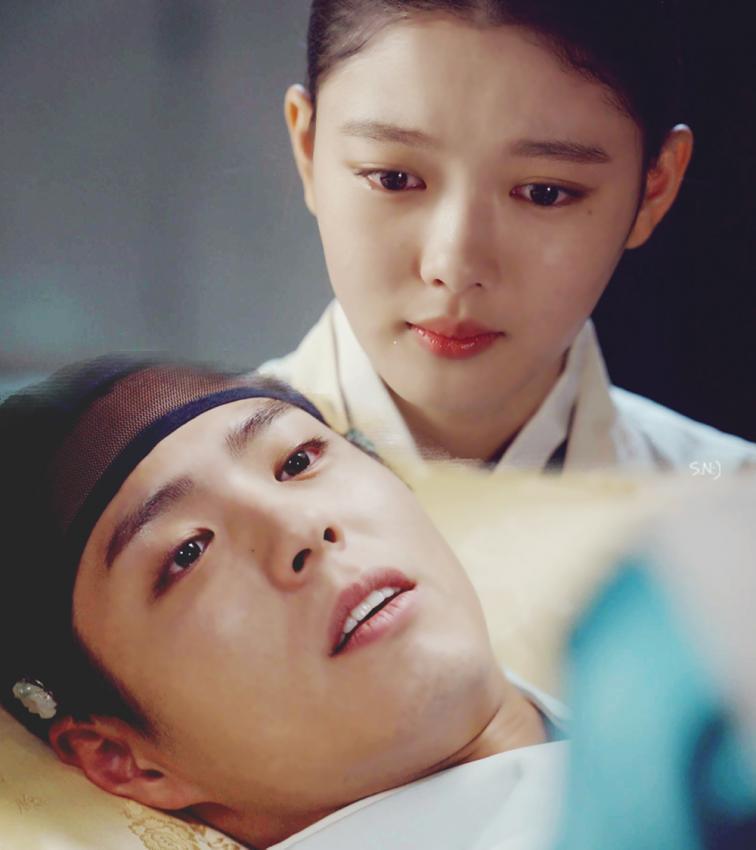 [사진] 2016년 구르미 그린 달빛으로 흥했던 박보검,김유정 .JPG | 인스티즈