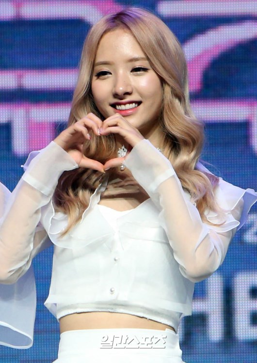 우주소녀 보나.jpg.gif | 인스티즈