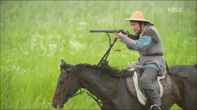 이준기씨를 처음 만났을 때 좀 충격받았어요 | 인스티즈