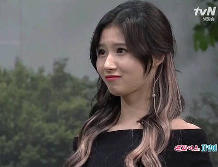 애교하면 미나토자키 사나.gif | 인스티즈