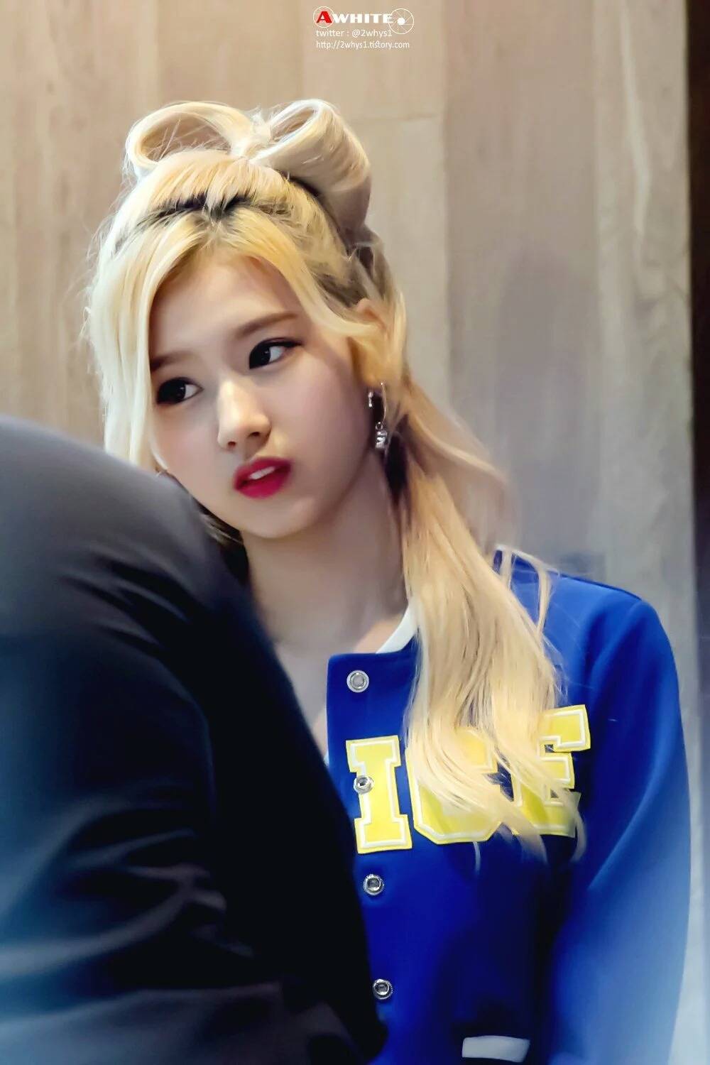 [트와이스] 만만치않은 토끼력을 가진 사나.gif | 인스티즈