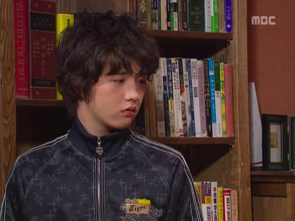 [거침없이하이킥] 민호보다 더 크게 다쳤는데 사람들이 몰라줘서 억울한 윤호.jpg | 인스티즈